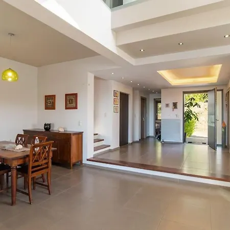 Dream's House - With Pool & Stunning Views 別荘 *
