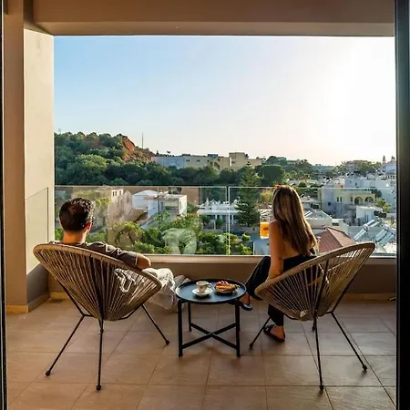 Dream's House - With Pool & Stunning Views * ダラトソ