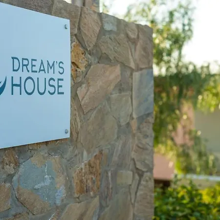 Dream's House - With Pool & Stunning Views 別荘 ダラトソ